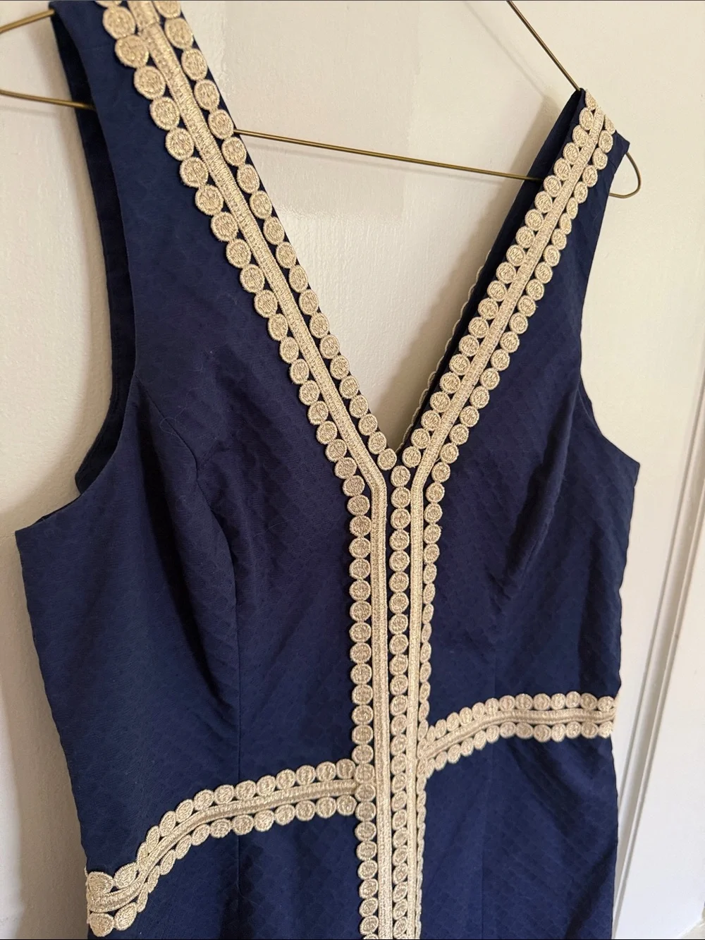 Lilly Pulitzer Bentley Shift True Shift Navy Sleeveless V-Neck Dress w Gold Trim - Picture 6 of 8